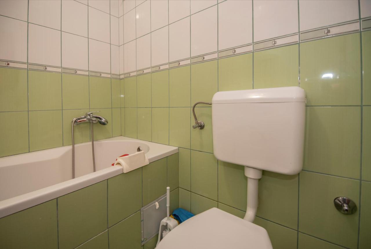 Apartman Pogled Trebinjeアパートメント エクステリア 写真